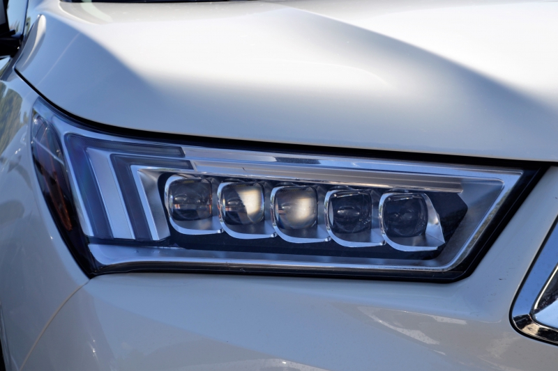 concession-moto-VALLAURIS-min_acura-headlamp-2834131